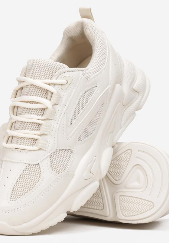 Beżowe Sneakersy z Bieżnikiem i Naszywkami Hene 5