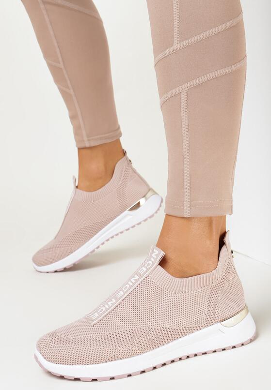 Różowe Buty Sportowe z Elastyczną Cholewką i Ozdobną Taśmą Zaharah 2