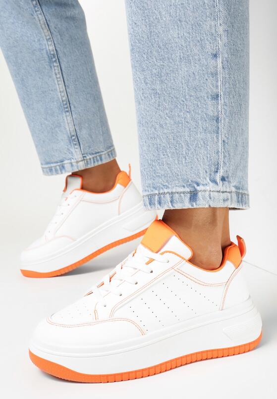 Biało-Pomarańczowe Sneakersy na Platformie Jury 2
