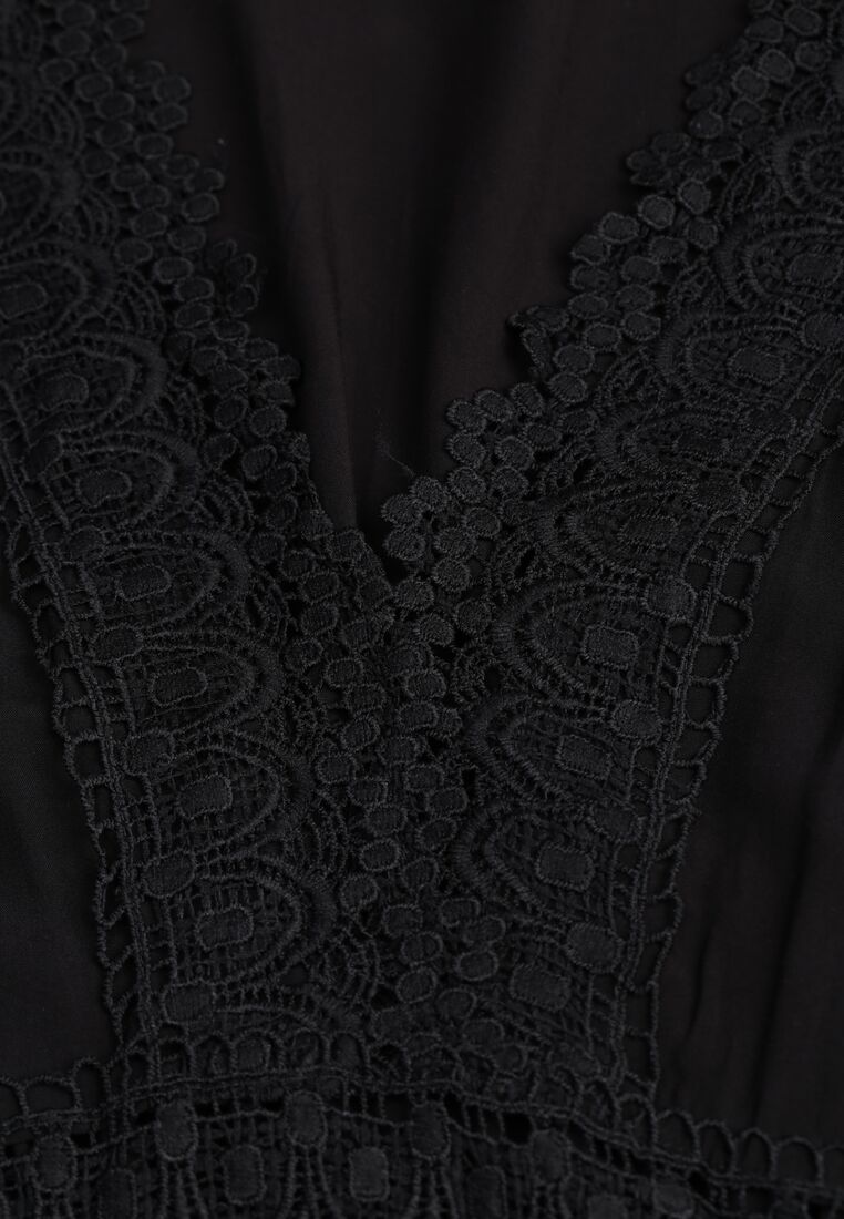 Czarna Rozkloszowana Sukienka z Koronką Brightyn 8