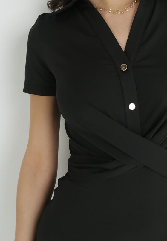 Czarna Sukienka Dopasowana z Marszczeniem Narat 5