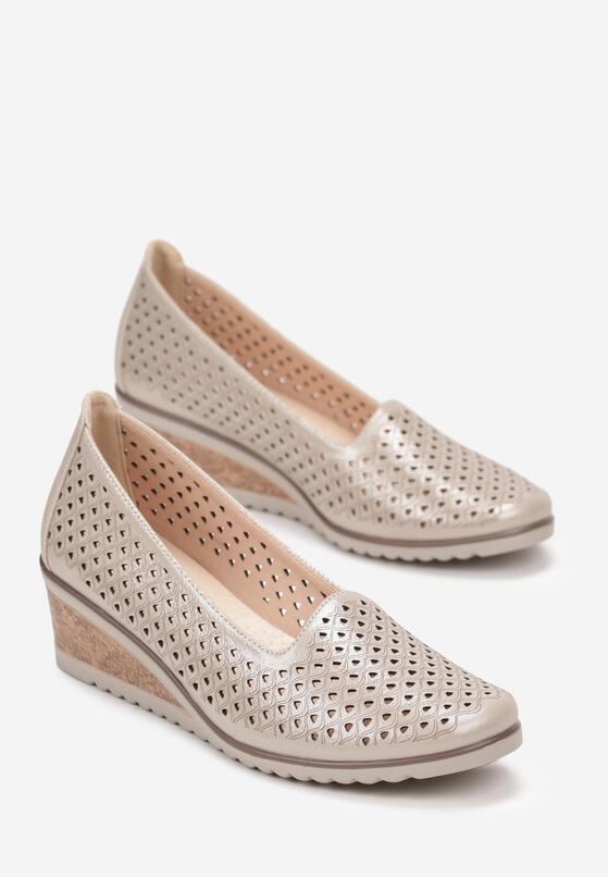 Beżowe Ażurowe Czółenka na Niskim Koturnie ze Skórzaną Wkładką Jineg 4