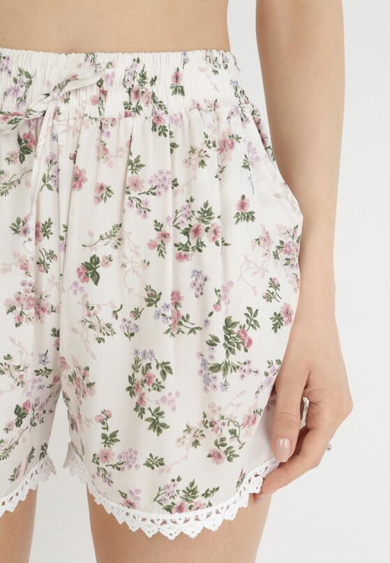 Pantaloni scurți Bej deschis 5