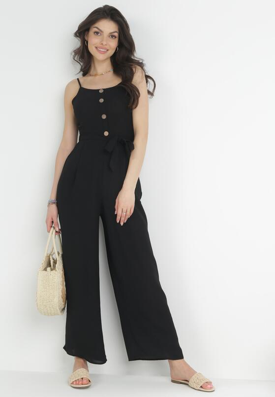 Czarny Kombinezon na Cienkich Ramiączkach z Ozdobnymi Guzikami i Materiałowym Paskiem Vinesa 2