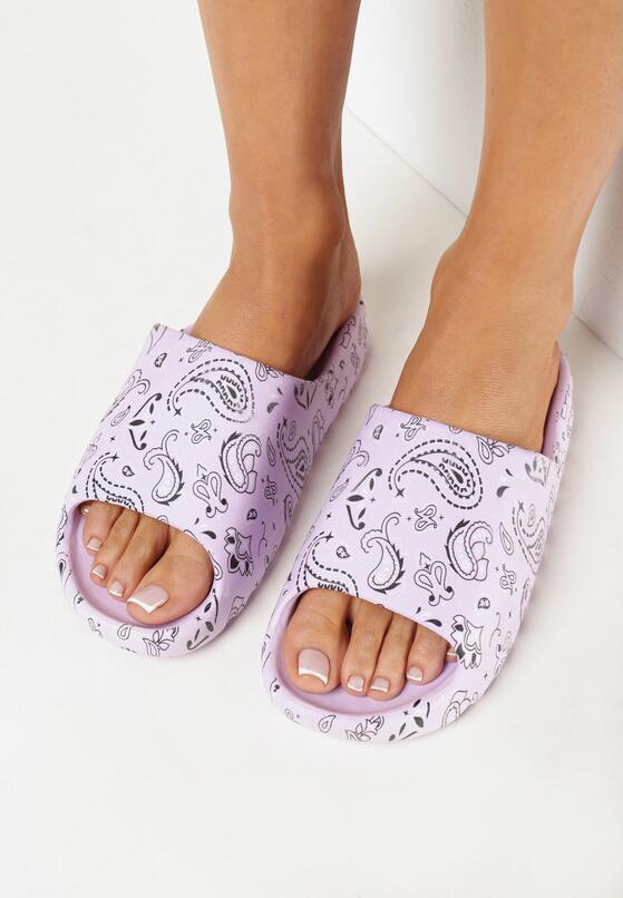 Lila Papucs 2