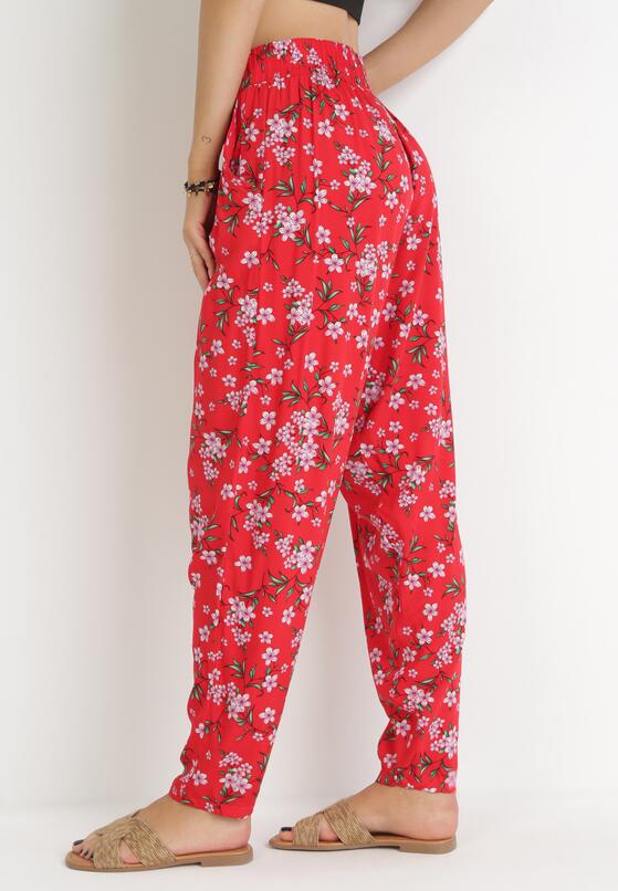 Pantaloni Roșii 3
