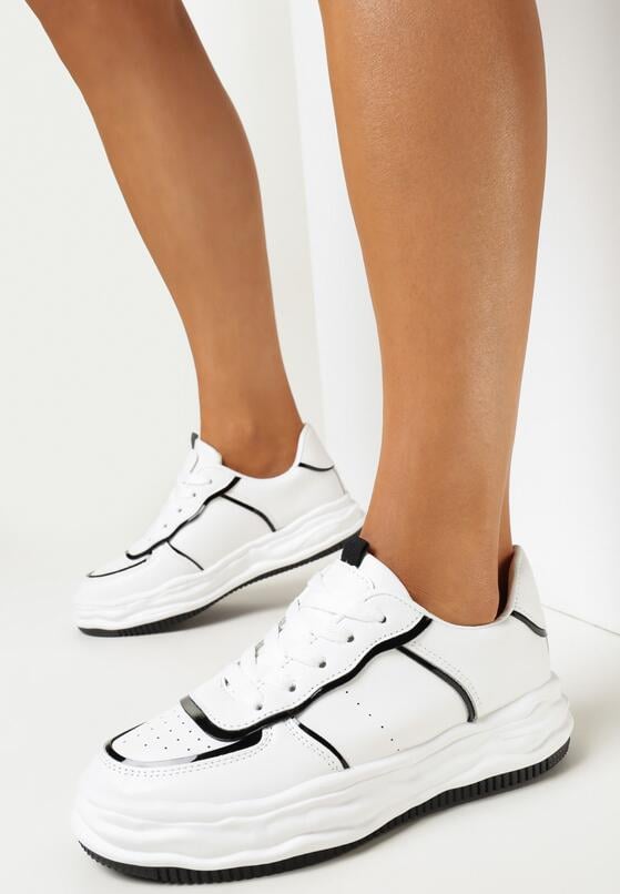 Białe Sneakersy na Grubej Podeszwie z Modnymi Przeszyciami Persentha 2