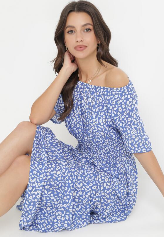 Niebieska Sukienka Maxi Hiszpanka z Marszczoną Gumką w Talii z Wiskozy Skarlet 4