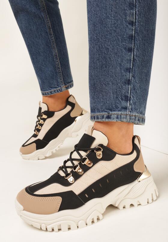 Beżowo-Czarne Sneakersy na Grubej Płaskiej Podeszwie z Cholewką przed Kostkę i Metaliczną Wstawką Umaia 2