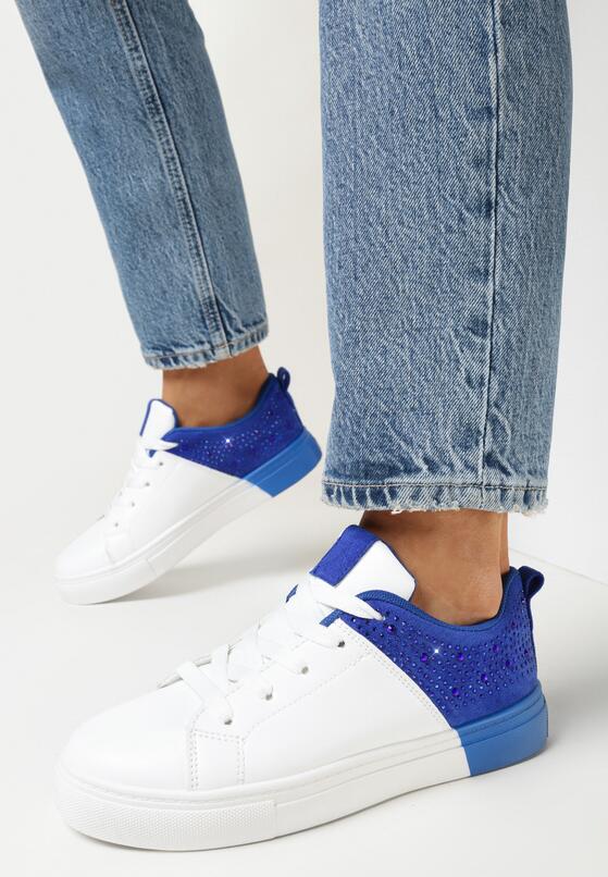 Biało-Niebieskie Sznurowane Sneakersy na Płaskiej Podeszwie z Ozdobnymi Cyrkoniami Gimena 1