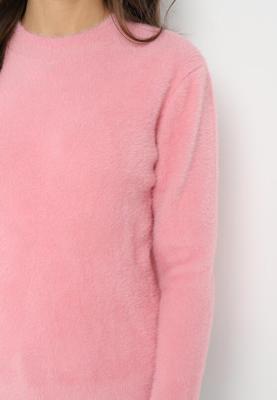 Różowy Puchaty Sweter Wełniany Helmintts 5