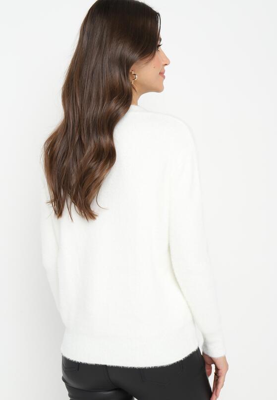 Biały Puchaty Sweter Wełniany Helmintts 3