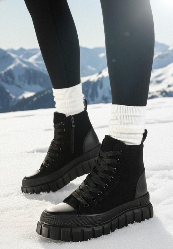 Czarne Sznurowane Botki na Platformie Novita 1