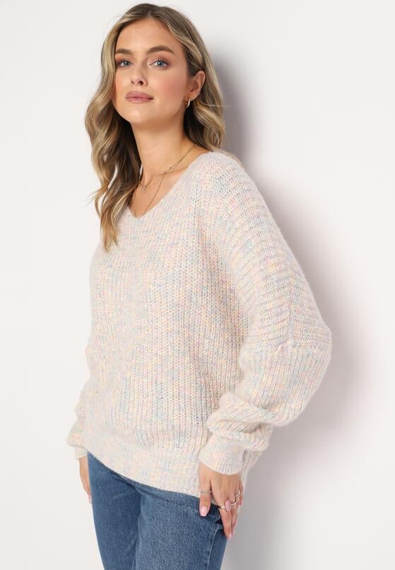Jasnobeżowy Luźny Sweter z Trójkątnym Dekoltem i Ściągaczami Tamado 4