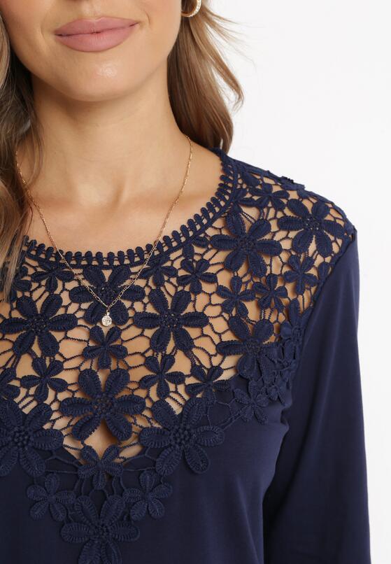 Granatowa Bawełniana Bluzka z Koronkową Wstawką przy Dekolcie Eloisie 5
