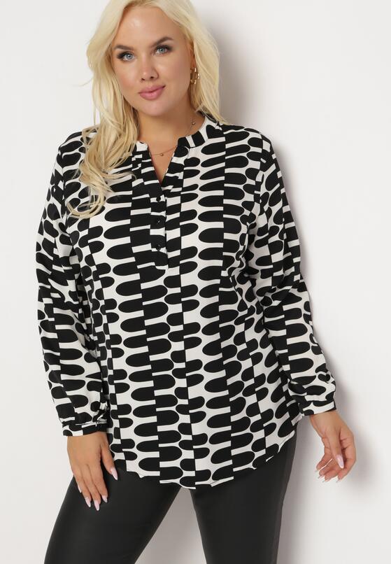 Czarna Bluzka w Geometryczny Print z Zapięciem przy Dekolcie Kubioza 2