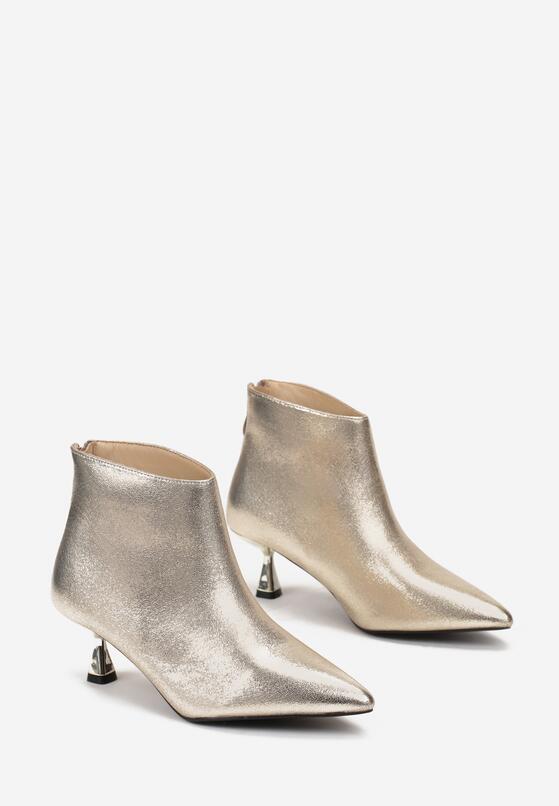 Botine Aurii 4