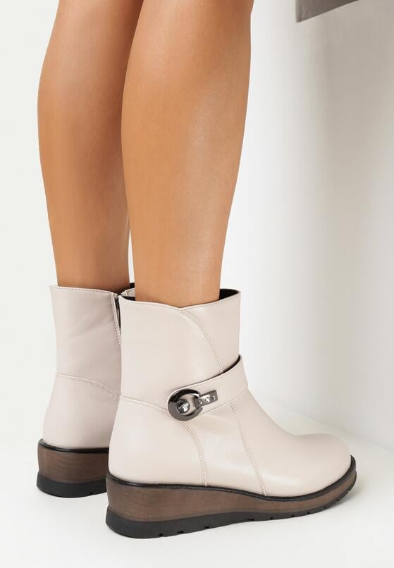 Beżowe Botki na Niskim Koturnie z Ozdobną Klamrą Osiallo 2
