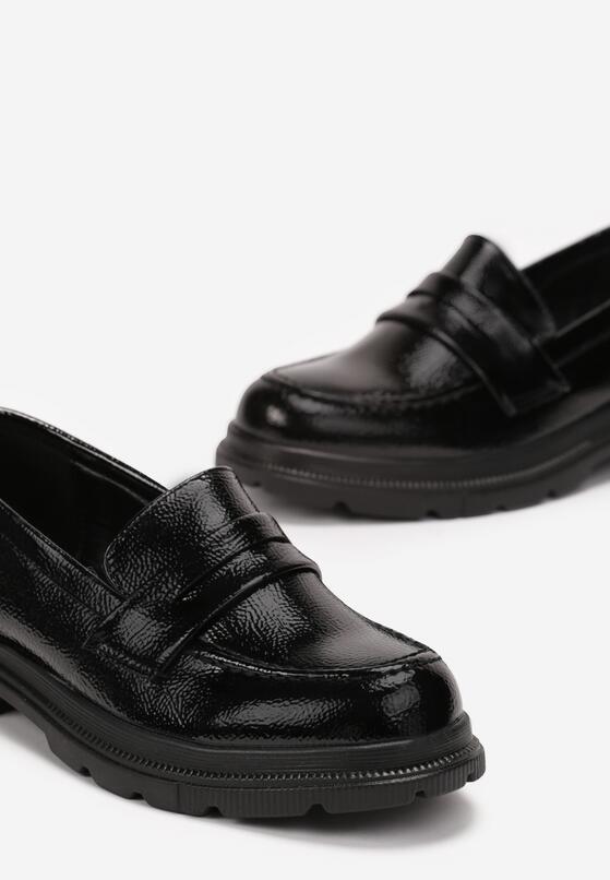 Czarne Lakierowane Mokasyny w Minimalistycznym Stylu Elionne 5