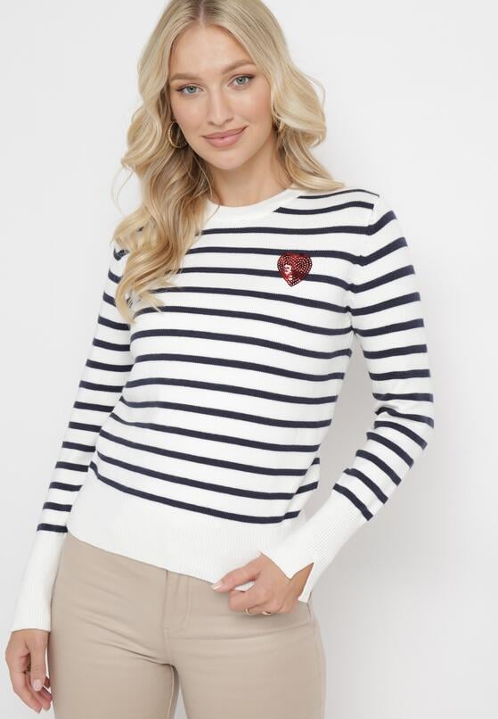 Biały Sweter o Klasycznym Kroju w Paski z Serduszkiem Cekinowym Liunda 4