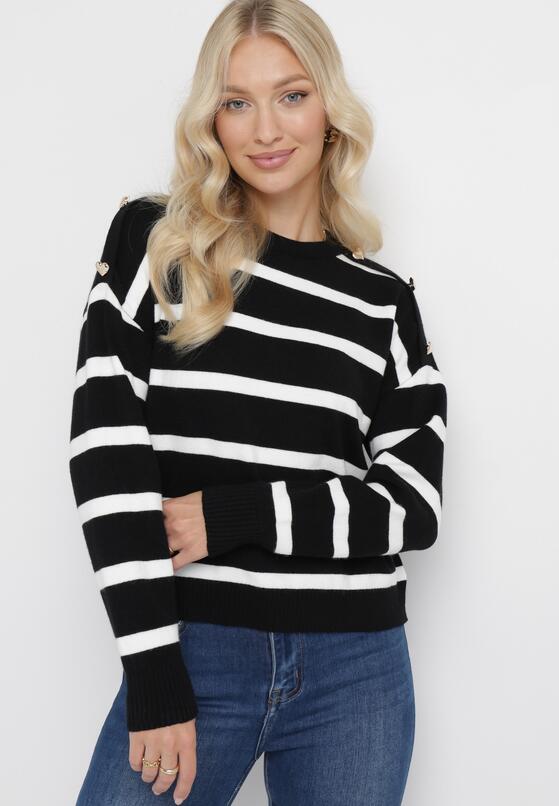 Czarny Sweter Ozdobiony Wzorem w Paski i Guzikami Serduszkami Sernarmi 4