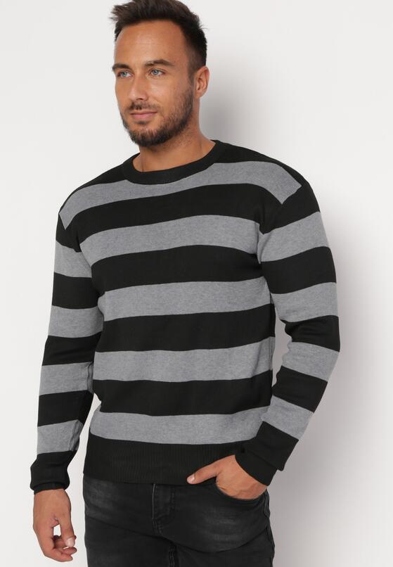 Czarny Sweter z Szerokimi Pasami i Wełną w Składzie Juvenoa 1
