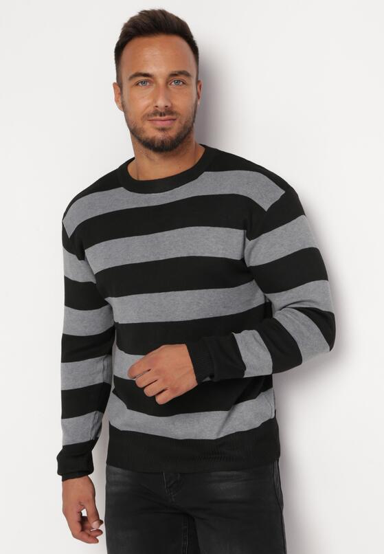 Czarny Sweter z Szerokimi Pasami i Wełną w Składzie Juvenoa 2