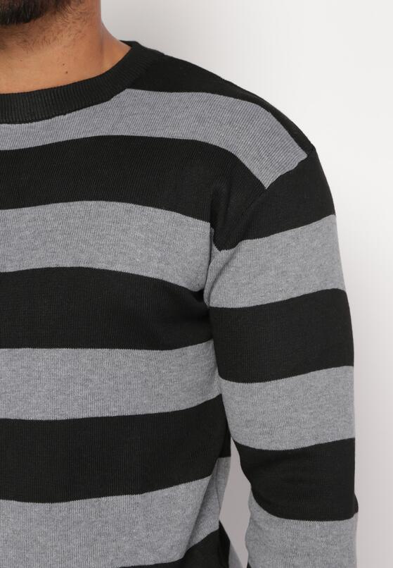 Czarny Sweter z Szerokimi Pasami i Wełną w Składzie Juvenoa 5