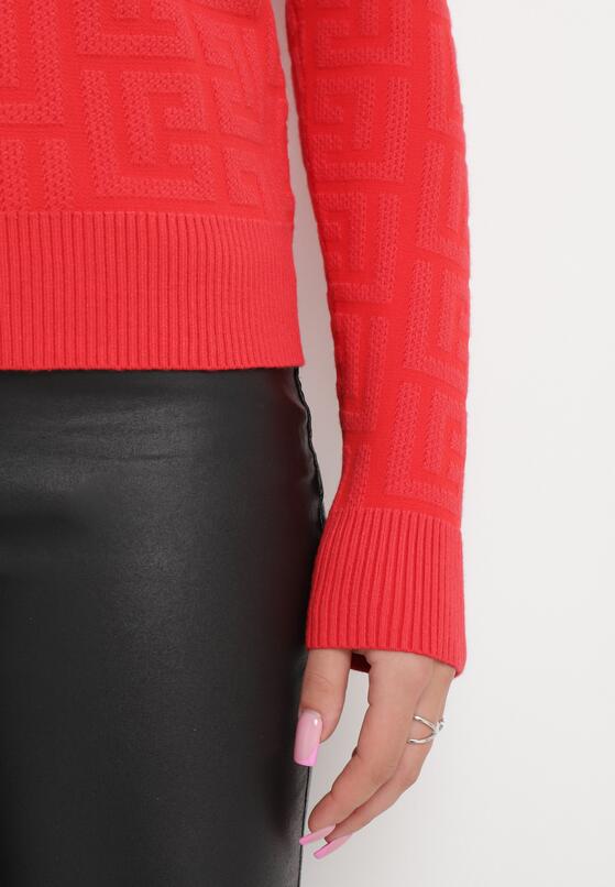 Czerwony Sweter z Trójkątnym Dekoltem i Geometrycznym Wzorem Afennia 5