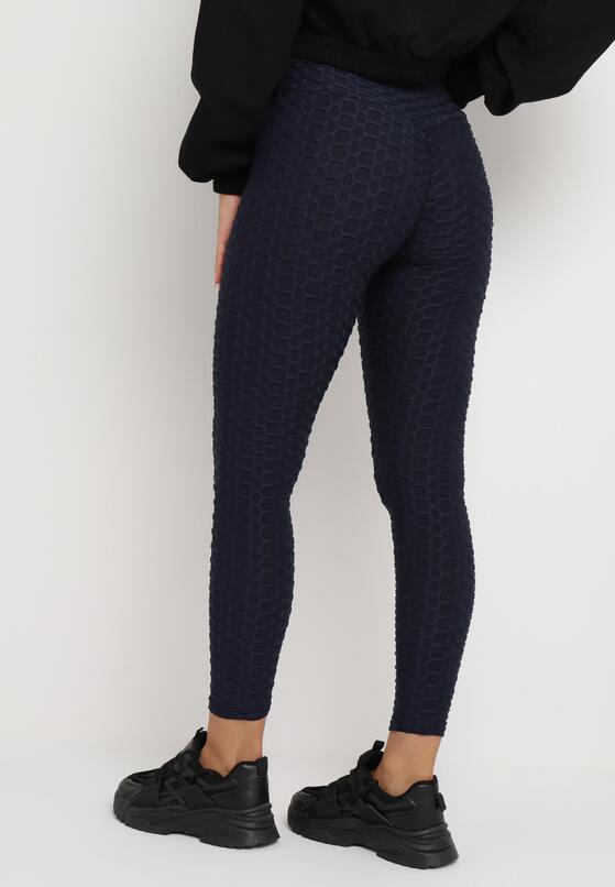 Granatowe Legginsy Push Up Ozdobione Tłoczonym Wzorem Nanoune 3