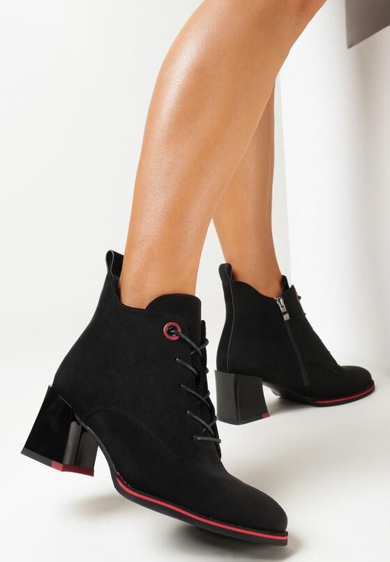 Czarne Botki z Akcentami Koloru na Słupku i Cholewce za Kostkę Sanawa 1