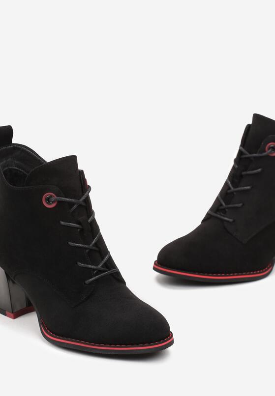 Czarne Botki z Akcentami Koloru na Słupku i Cholewce za Kostkę Sanawa 5