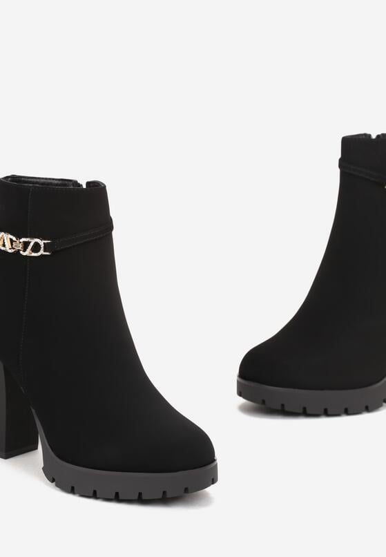 Czarne Botki na Słupku z Ozdobnym Łańcuszkiem Leanemes 5