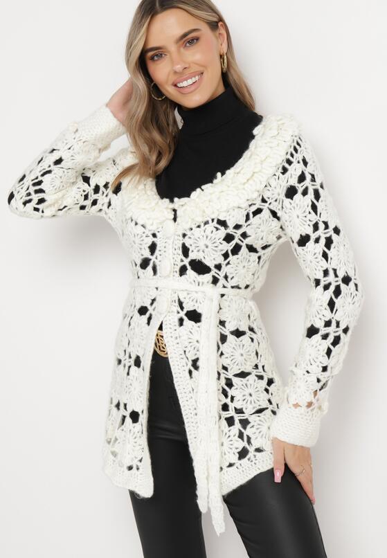 Jasnobeżowy Kardigan z Ażurowym Zdobieniem i Wiązanym Paskiem Sabelia 2