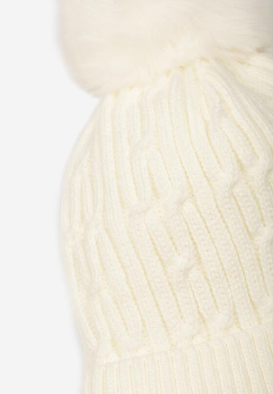 Biała Dzianinowa Czapka z Pomponem Liebgard 2