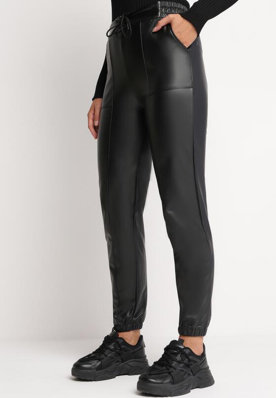 Pantaloni Negri 1