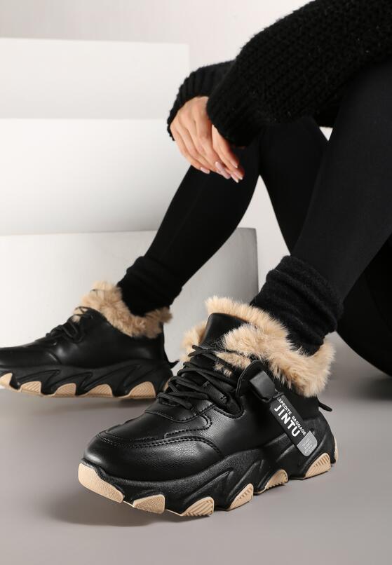 Czarne Ocieplane Sznurowane Sneakersy na Grubej Podeszwie z Ozdobnym Futerkiem Visha 2