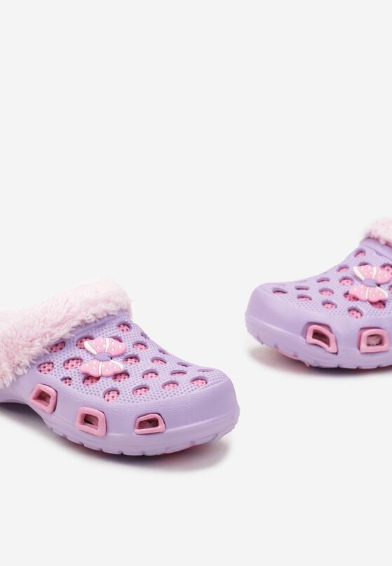 Jasnofioletowe Kapcie z Ozdobną Przypinką i Sztucznym Futerkiem Eclat 3