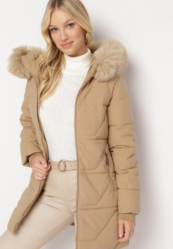 Ciemnobeżowa Kurtka w Geometryczne Pikowanie z Kapturem i Futerkiem Bellinae 4