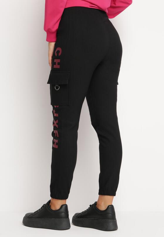 Czarno-Bordowe Spodnie Bojówki High Waist z Kopertowymi Kieszeniami i Ozdobnym Napisem Dikofina 3