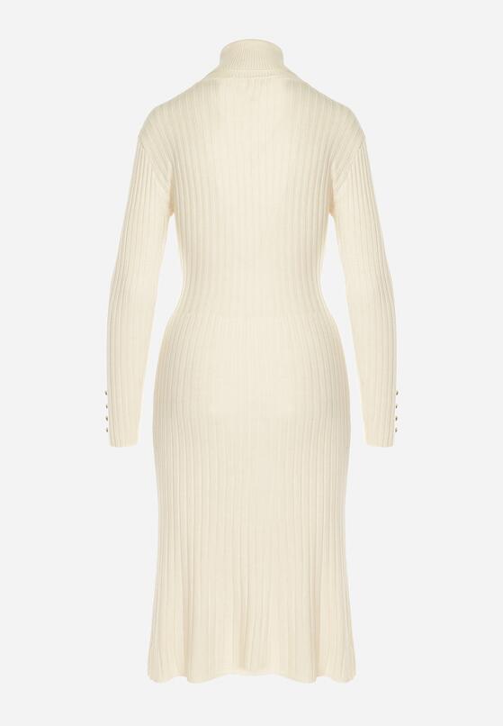 Jasnobeżowa Sweterkowa Sukienka Midi z Wełną z Golfem i Ozdobnymi Guzikami Cindra 7