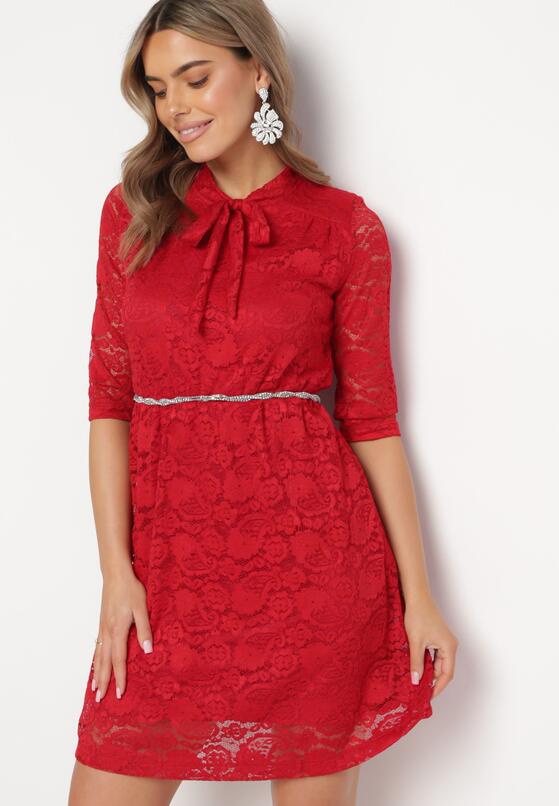 Bordowa Koronkowa Sukienka Mini z Gumką w Pasie Eloriinya 4