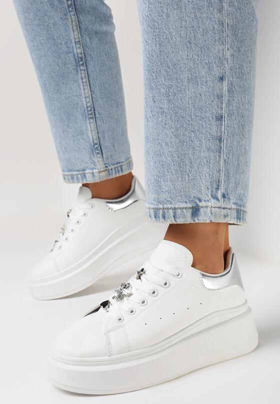 Biało-Srebrne Sznurowane Sneakersy na Grubej Podeszwie Ozdobione Metalicznymi Wstawkami Abista 2