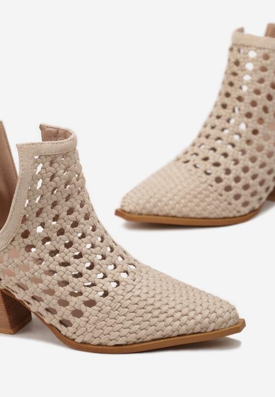 Beżowe Ażurowe Botki na Ściętym Słupku Ozdobione Wycięciami Renilva 5