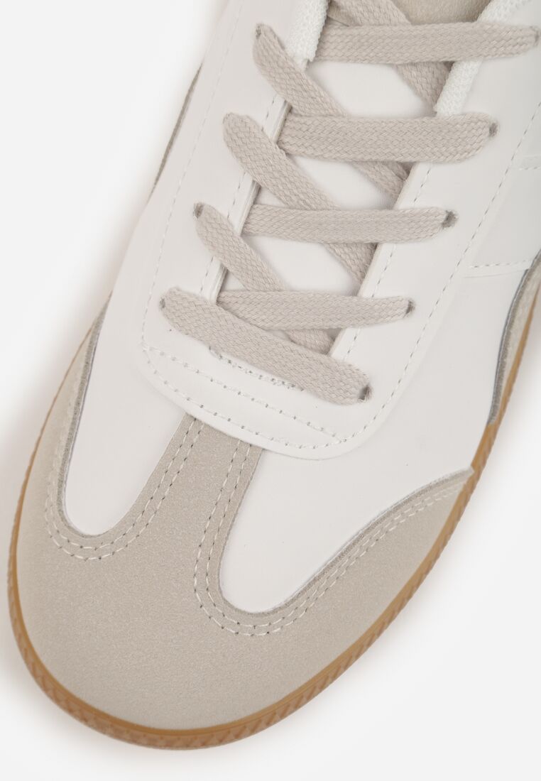 Biało-Szare Sneakersy przed Kostkę z Ozdobnymi Przeszyciami Erdafa 8