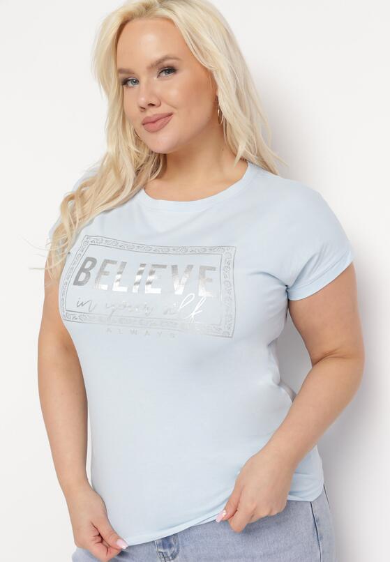 Jasnoniebieski Bawełniany T-shirt z Ozdobnym Napisem Dellphia 2