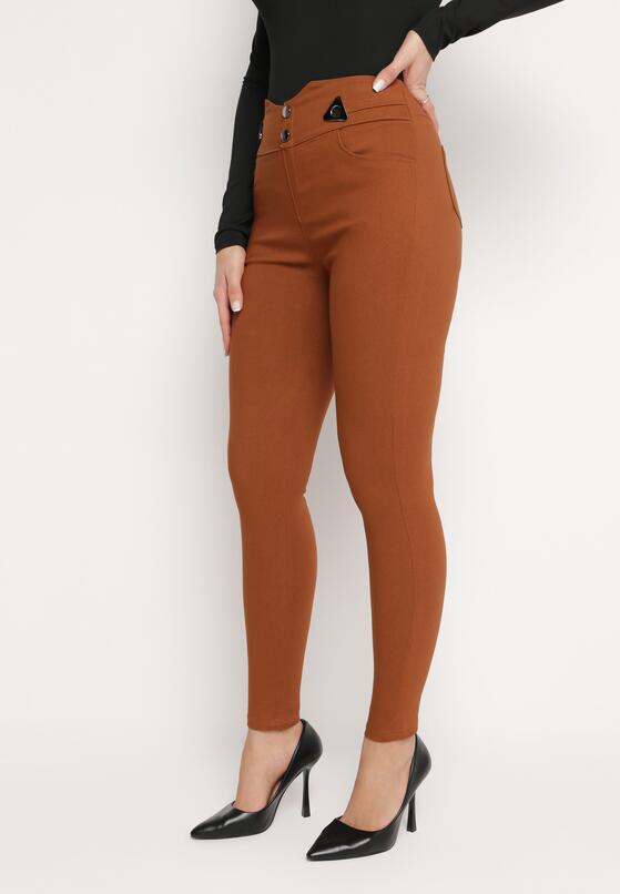 Brązowe Spodnie Skinny z Ozdobnymi Napami w Talii Zelxia 2