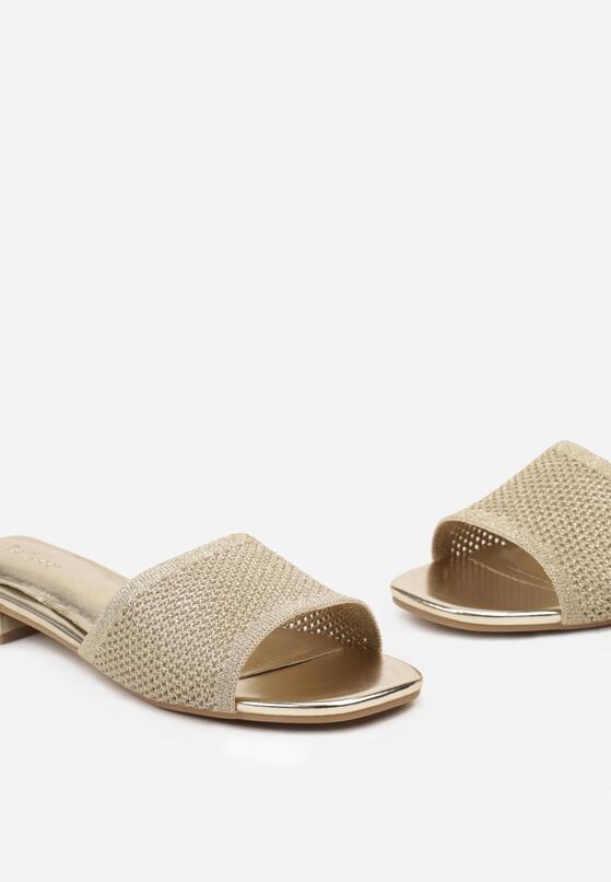 Złote Eleganckie Klapki z Ażurowym Wzorem i Płaskim Obcasem Weller 6