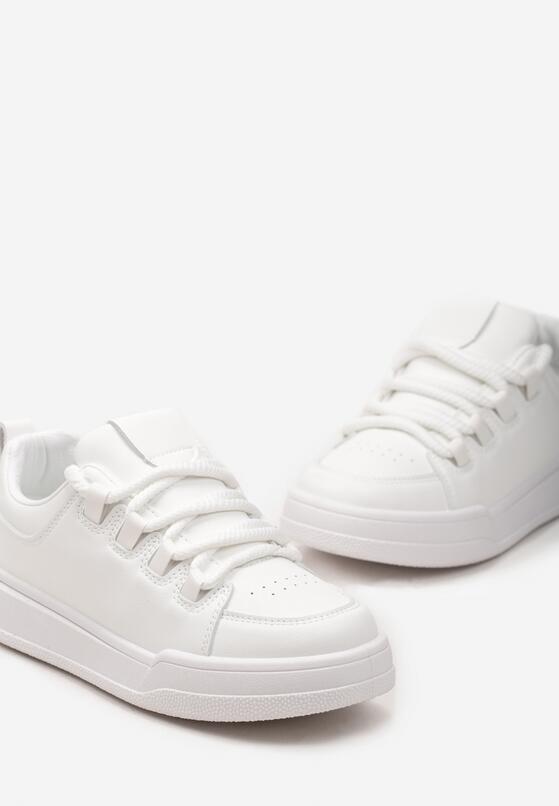 Białe Sneakersy z Ozdobnym Sznurowaniem i Przeszyciami Scedina 6