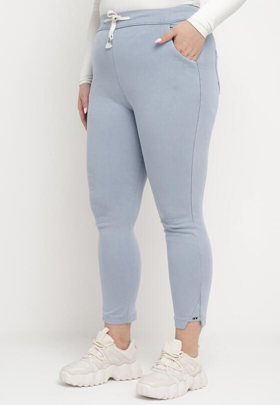Jasnoniebieskie Spodnie Skinny ze Sznurkiem w Pasie i Kieszeniami Irfana 1